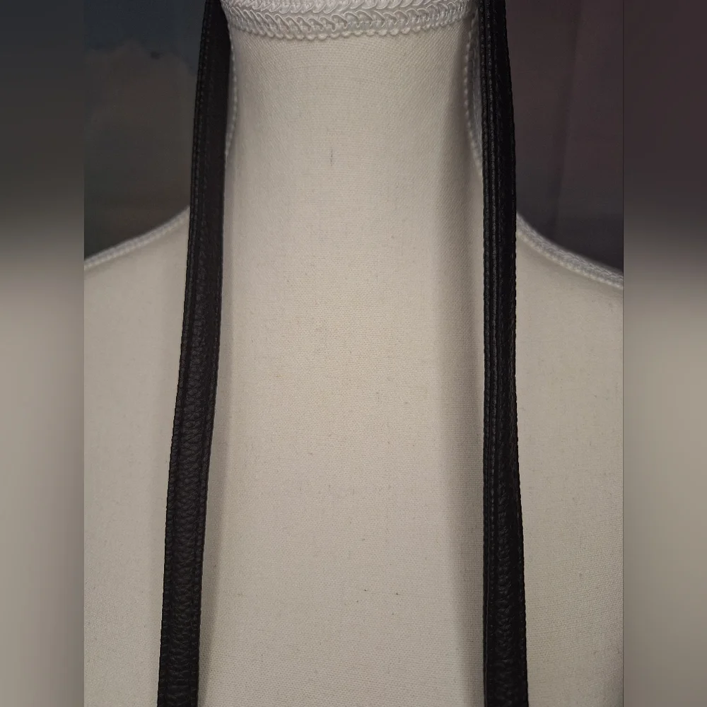 Fashion Black Gold Crossbody Bag Adjustable Strap Tassel
